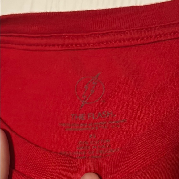 DC Comics Red Flash Logo T-Shirt - Picture 2 of 4